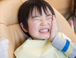 綾瀬(葛飾区)の歯医者、メリー歯科で赤ちゃんや子どもの歯ぎしりについての解説